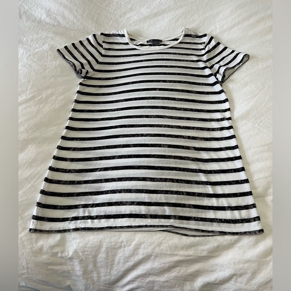 Vince | Women’s SZ XS | White Striped Tee Crewneck Short Sleeve Cotton